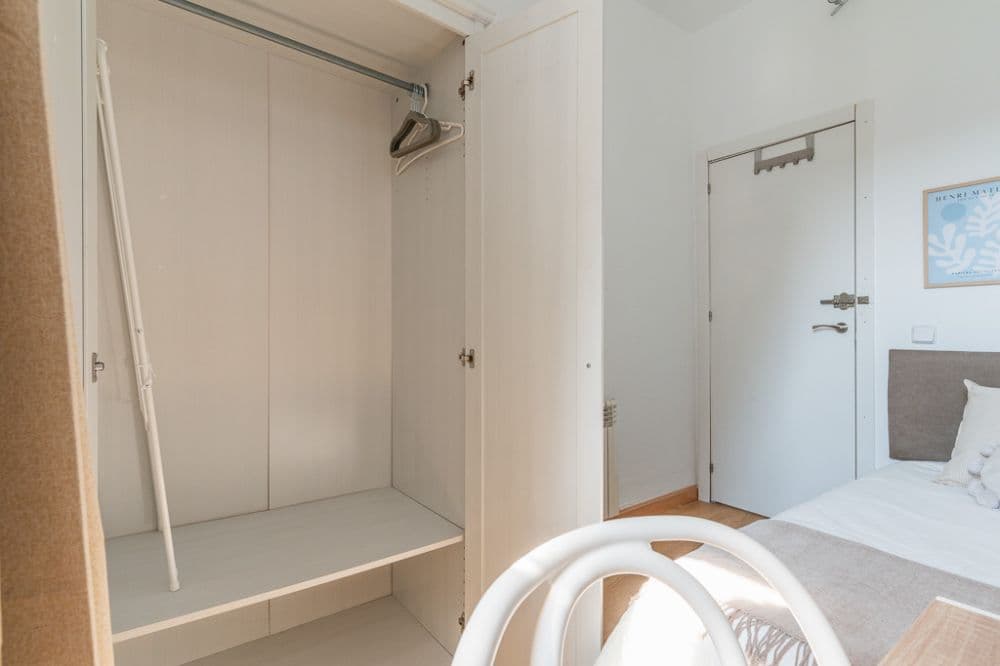 Private room in Madrid photo 5