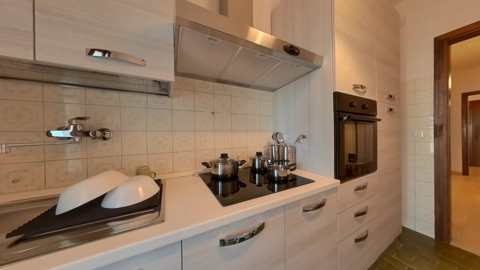 Kitchen 4
