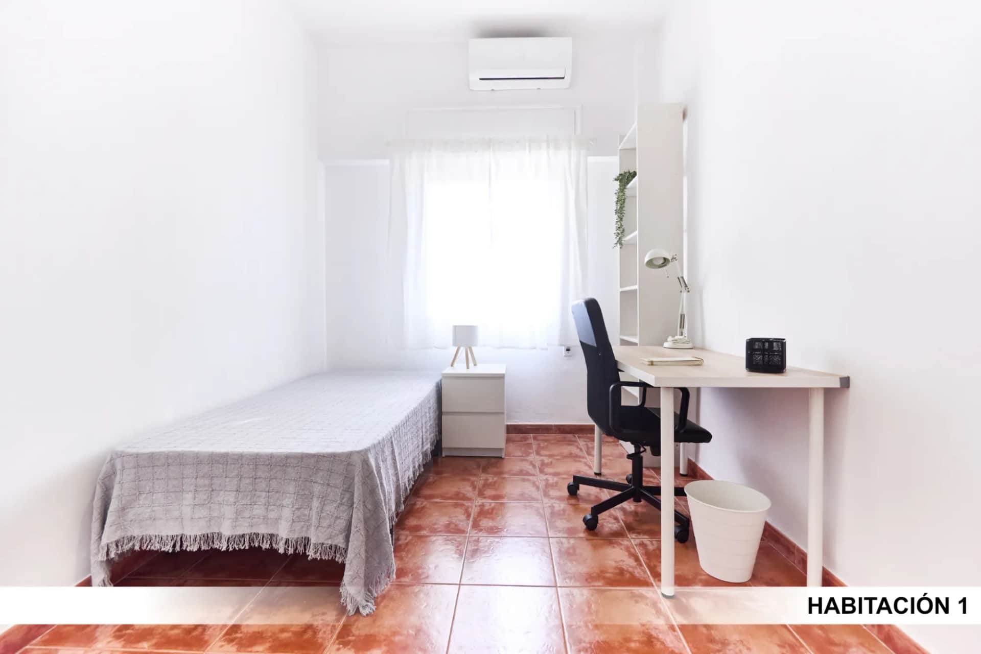 Room in Seville