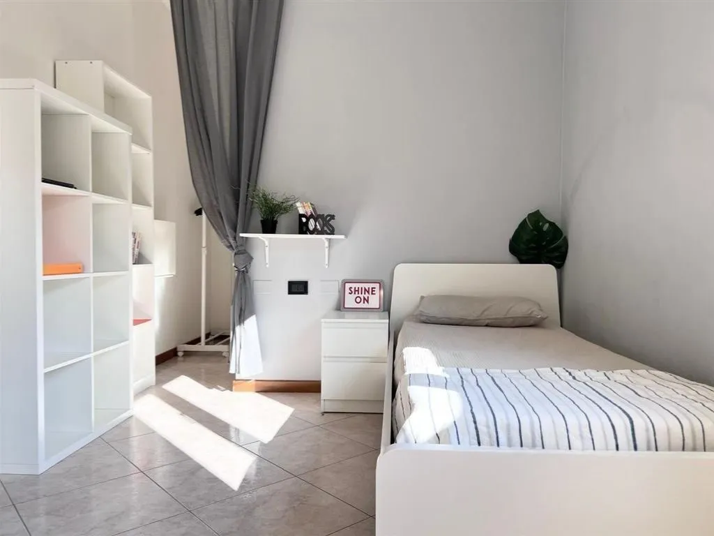 Stanza privata a Bologna