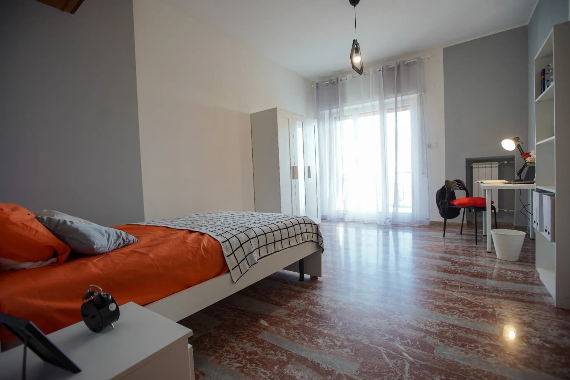 Stanza privata a Naples