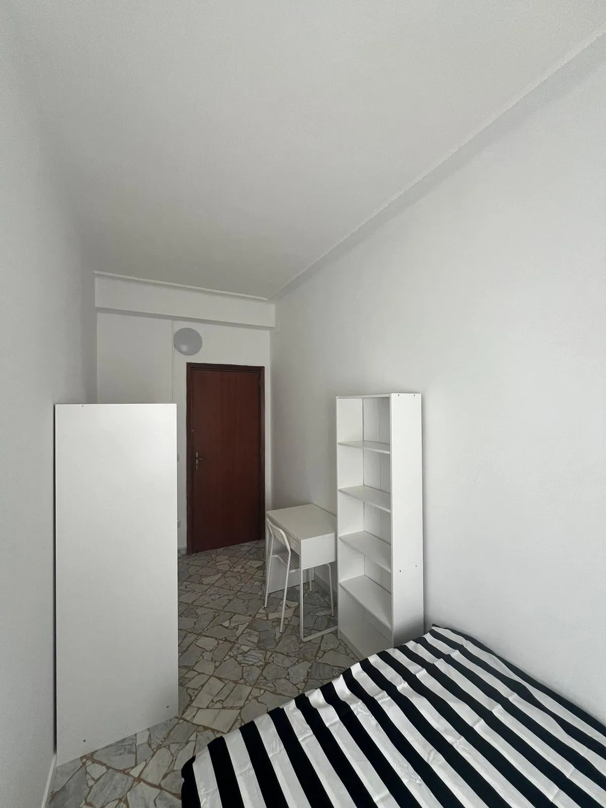 Stanza privata a Bari
