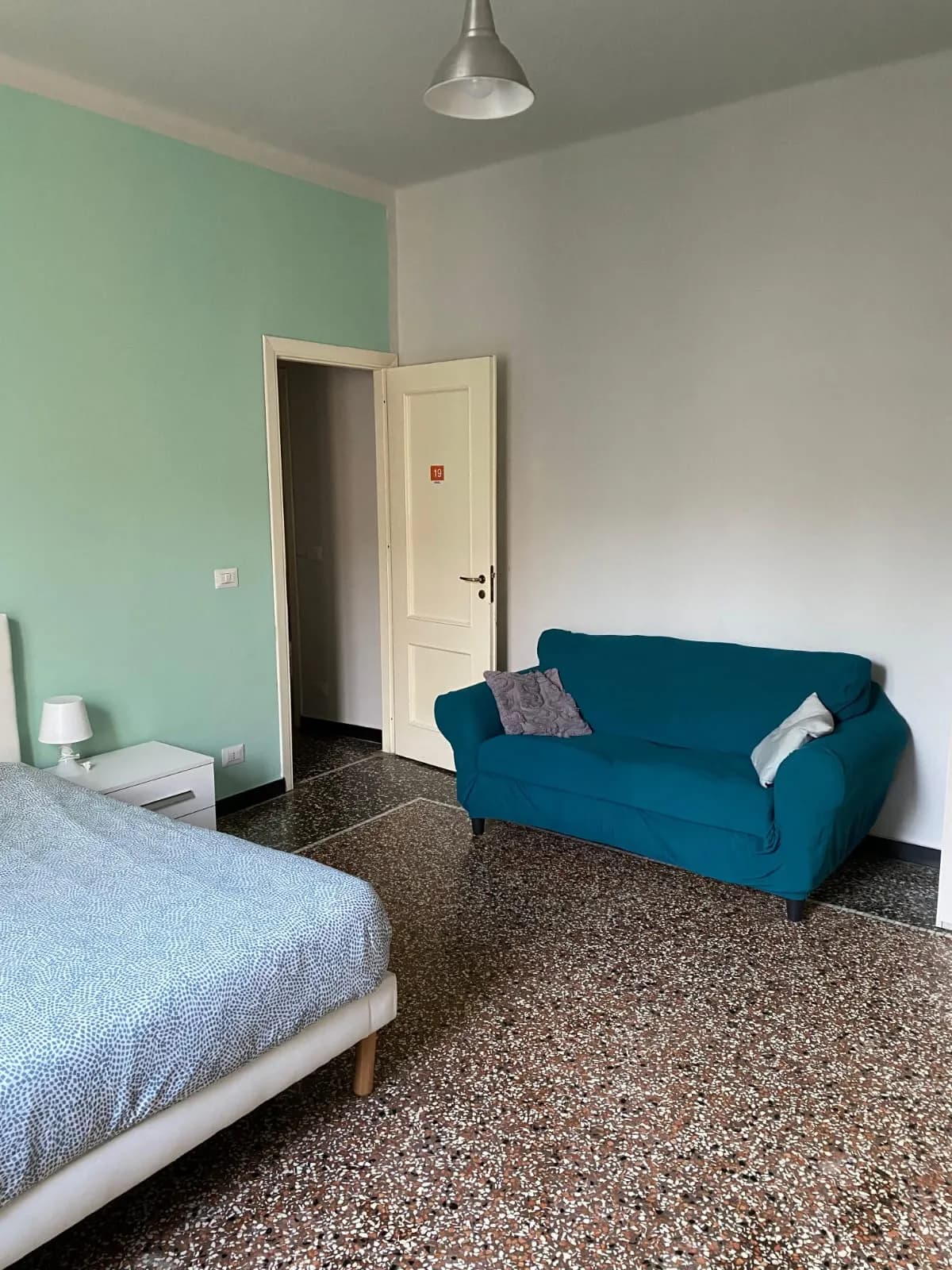 Room 19