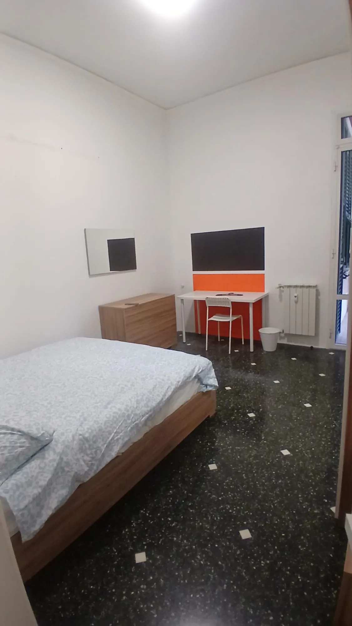 Stanza privata a Genoa